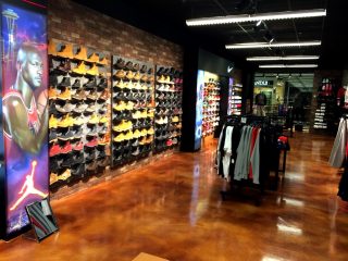 Epoxy Floors Resistant to Chemicals and Solvents: A Superior Choice for Demanding Environments